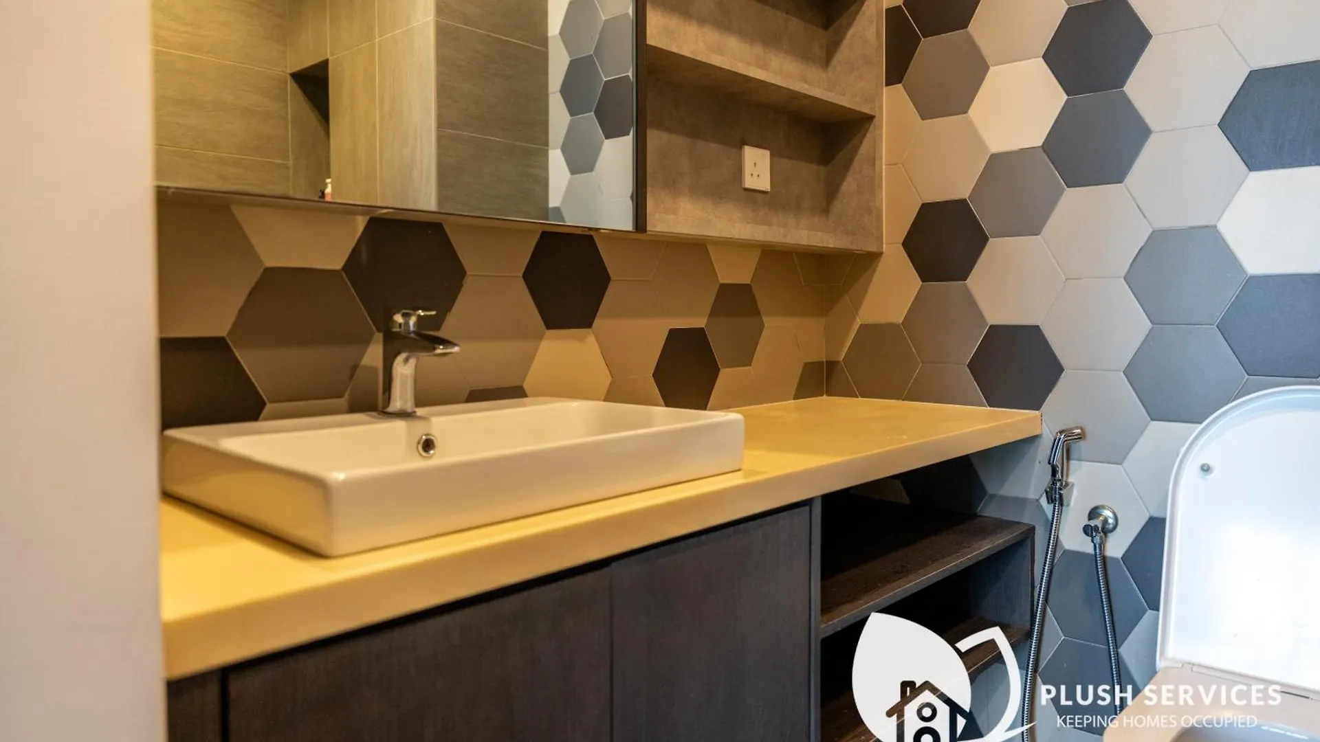 Ceylonz Suites By Plush Kuala Lumpur